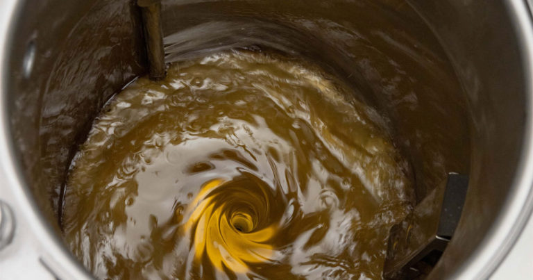 oil spinning in a pressure fryer