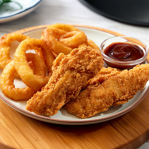 Broaster-TendersWithOnionRings-635x635 chicken tenders